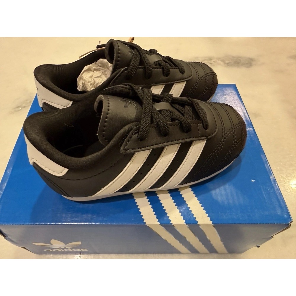New Adidas Taekwondo Lace Shoes 9 Kids